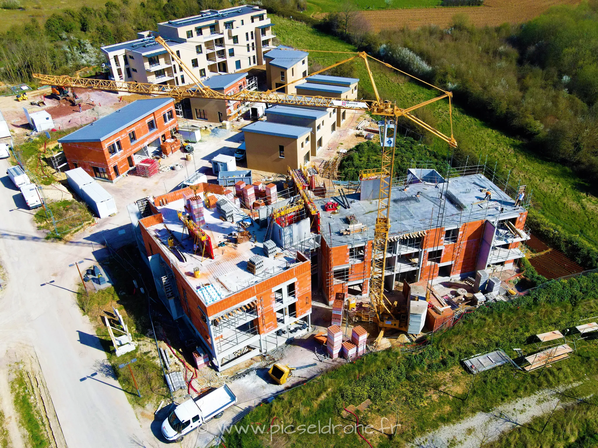 Prise de vue aérienne, photo aérienne de chantier QUINCÉ CONSTRUCTION, SOTRIM, Parc ODONIA Verson, télépilote drone, pilote drone, PICSEL DRONE, CAEN