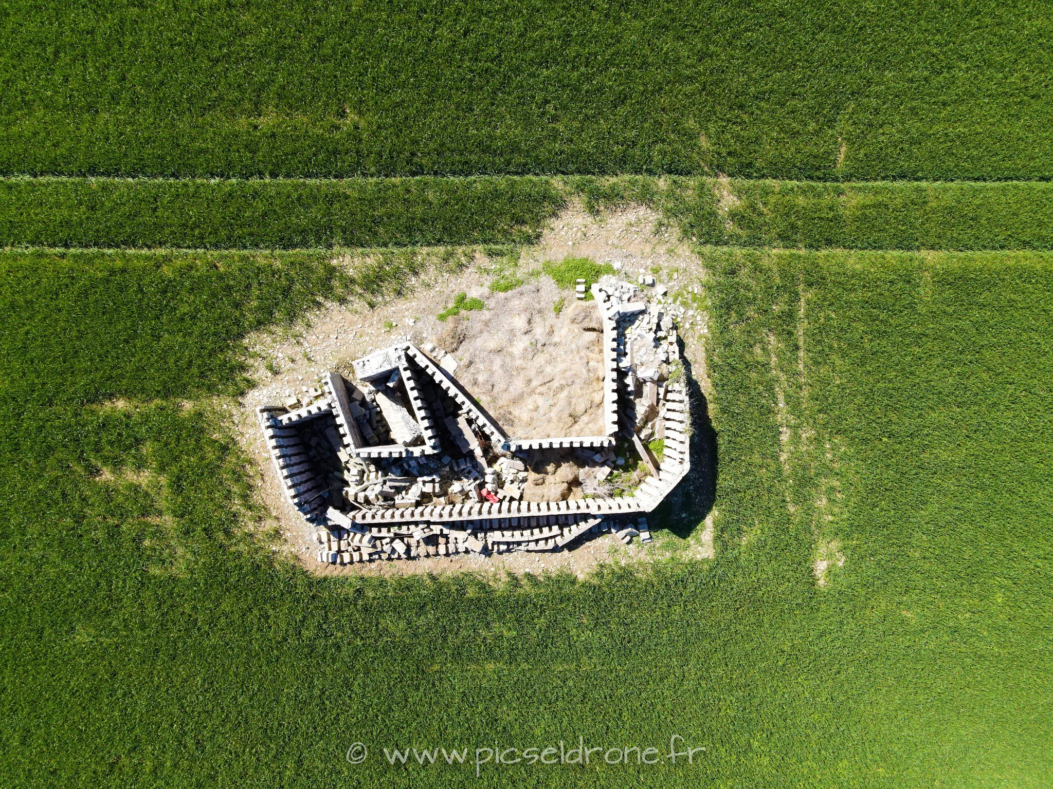 Prise de vue aérienne, photo aérienne de terrains vagues VER SUR MER, télépilote drone, pilote drone, PICSEL DRONE, CAEN
