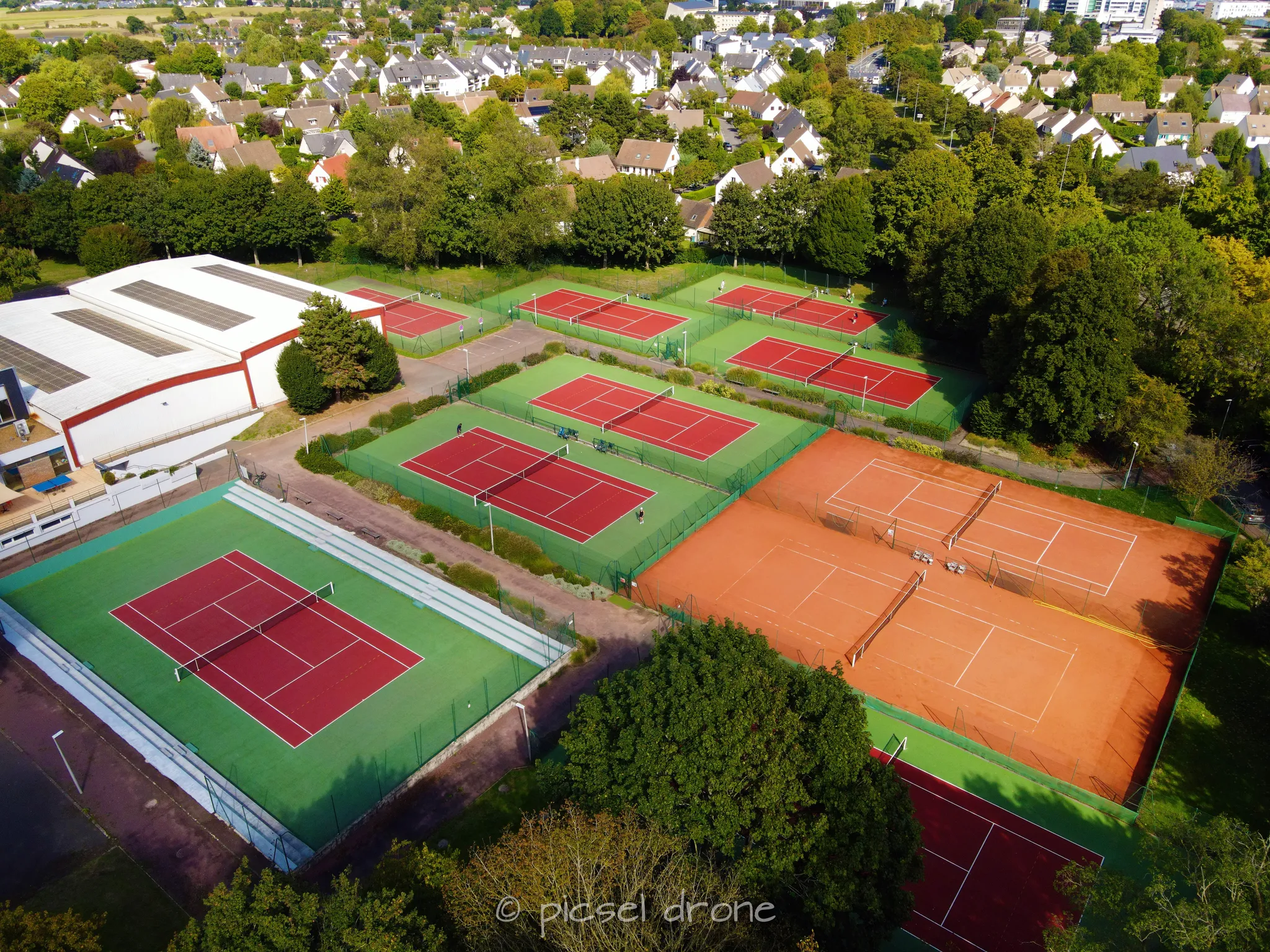 Prise de vue aérienne, photo aérienne, tennis club de Caen, télépilote drone, pilote drone, PICSEL DRONE, CAEN